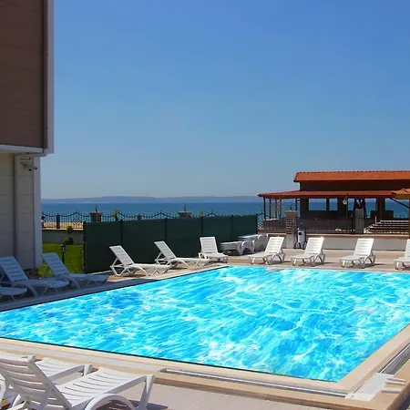 Eksen Otel Geyikli